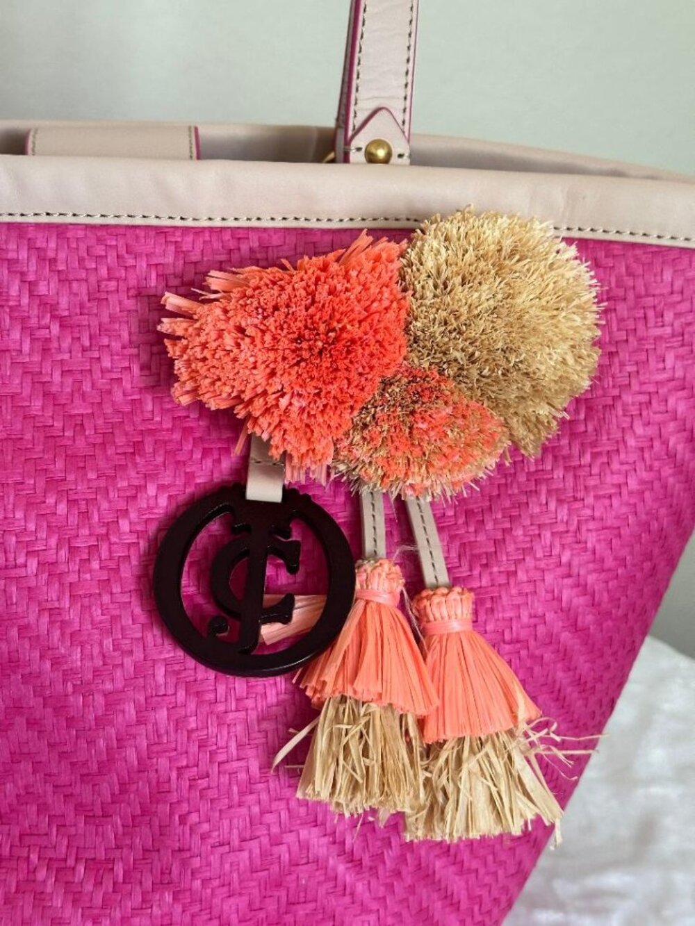 NWT JUICY COUTURE LYNN NORTH SHORE STRAW TOTE/BUCKET BAG  $198 MSRP - Picture 4 of 8